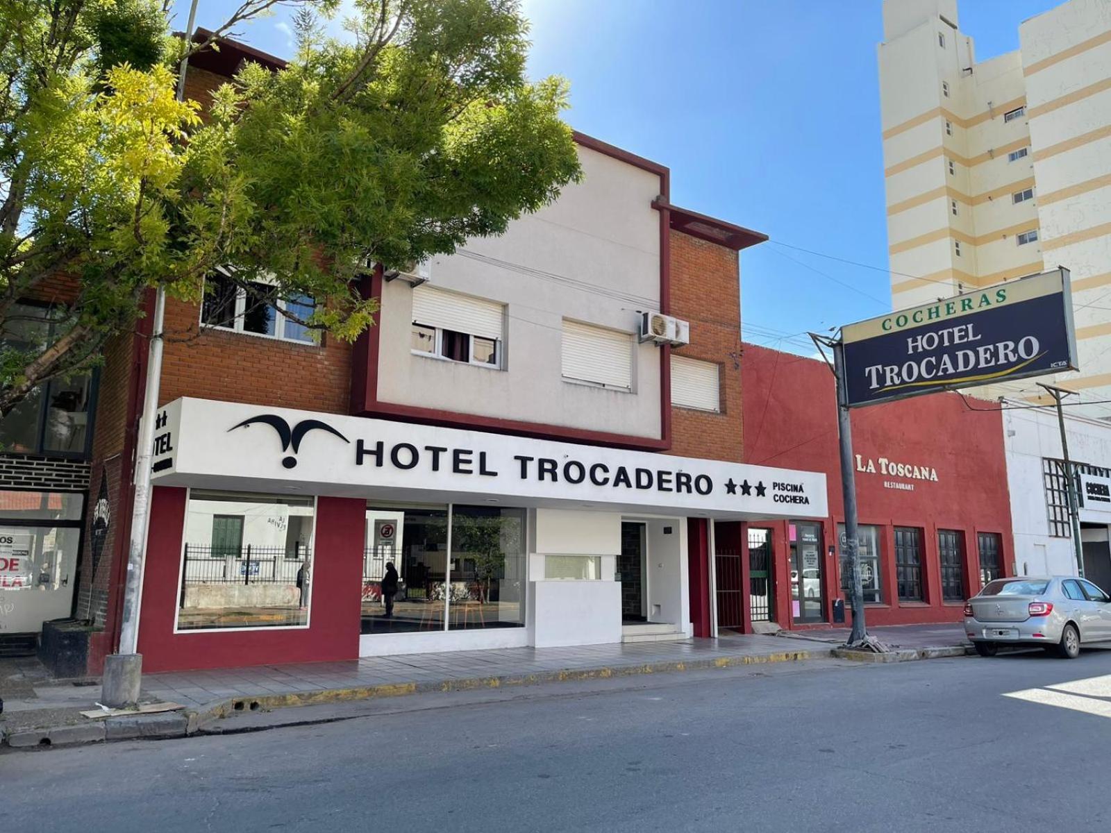 Hotel Trocadero 内科切阿 外观 照片