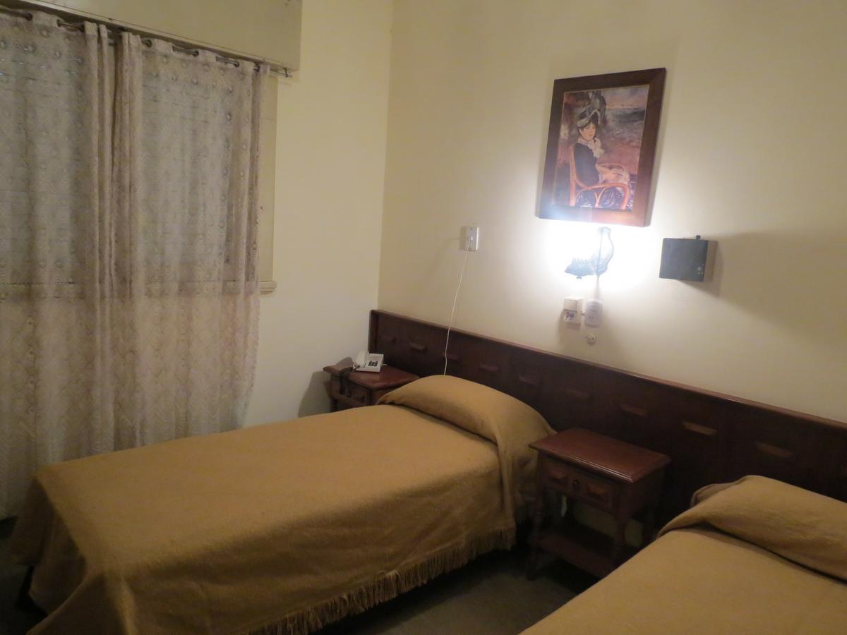 Hotel Trocadero 内科切阿 外观 照片